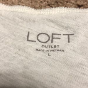 LOFT Tops - Patterned Tee LOFT Tops - Patterned Tee
